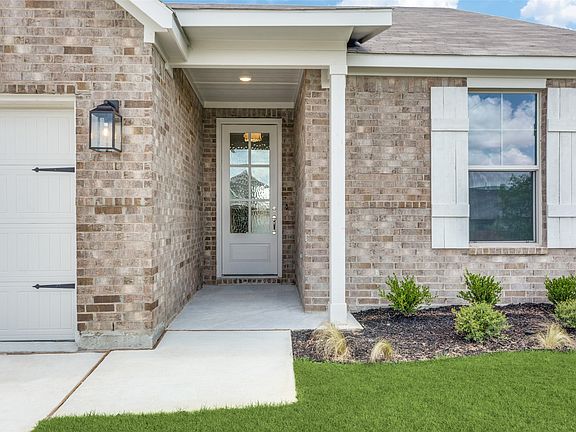 2nd image of 500 Lakeway Ln