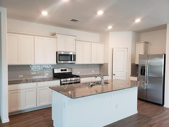 2nd image of 5820 Bianca Dr