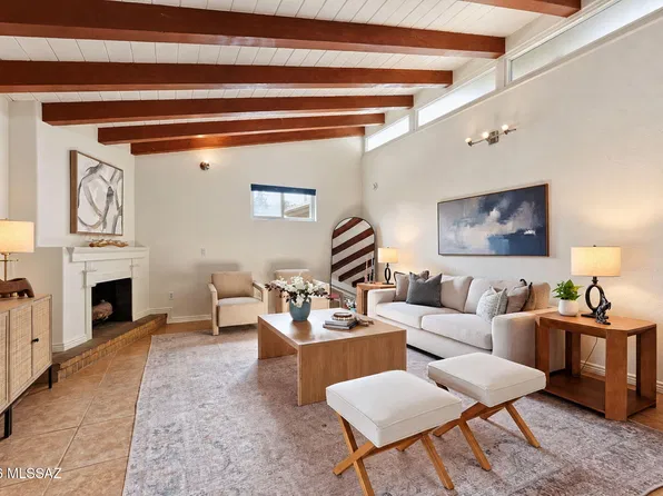 2250 E La Mirada St, Tucson, AZ 85719