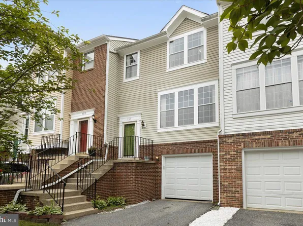 707 Lisle Dr, Bowie, MD 20721