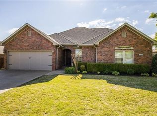 5908 S 66th St, Cave Springs, AR 72718