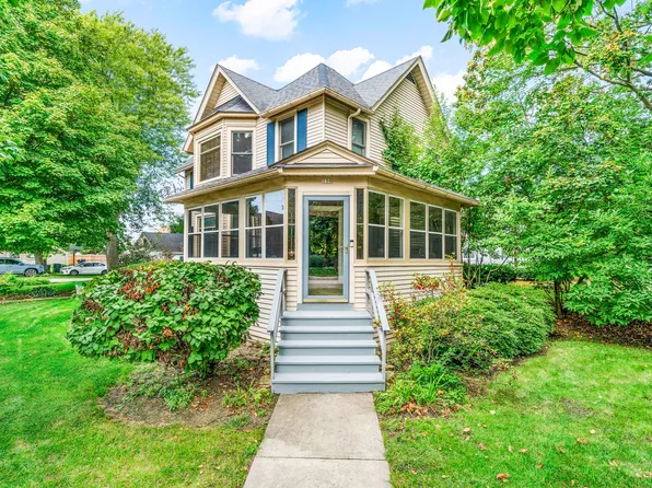 130 S Sycamore St, Somonauk, IL 60552