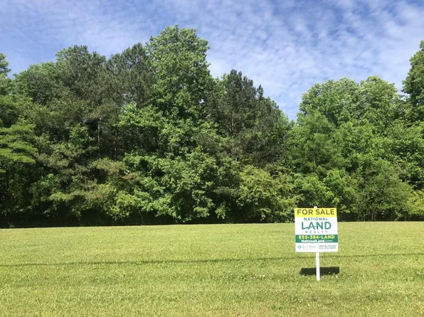 1916 Moncrief Rd, Gardendale, AL 35071