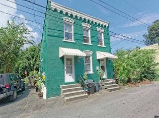 252 4th St, Troy, NY 12180