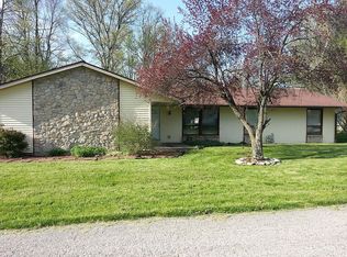 359 W Boone St, Cloverdale, IN 46120