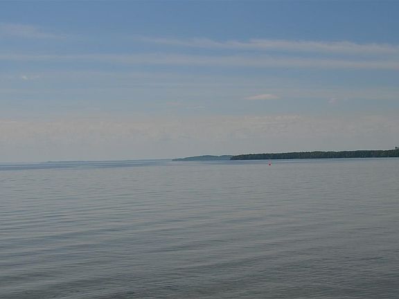 5th image of 10462 N Shore Dr