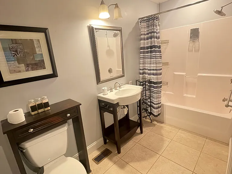133 Brooks Rd — Photo 6