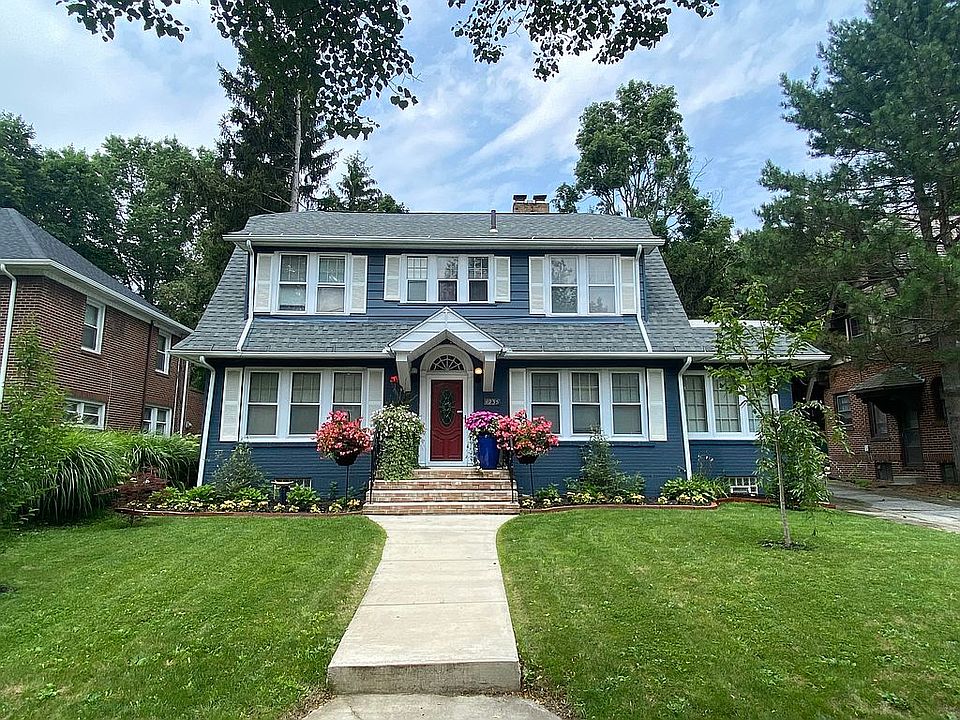 1st image of 1235 Delia Ave