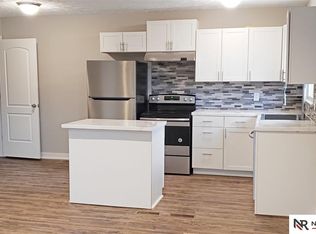 3264 Hascall St, Omaha, NE 68105