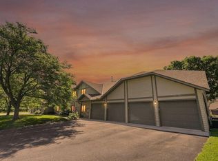 2012 Stockinger Dr, Saint Cloud, MN 56303