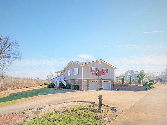 2nd image of 6126 Knob Knoster Rd