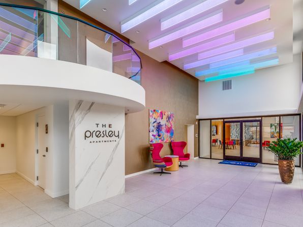 4445 N Lincoln Blvd #2071