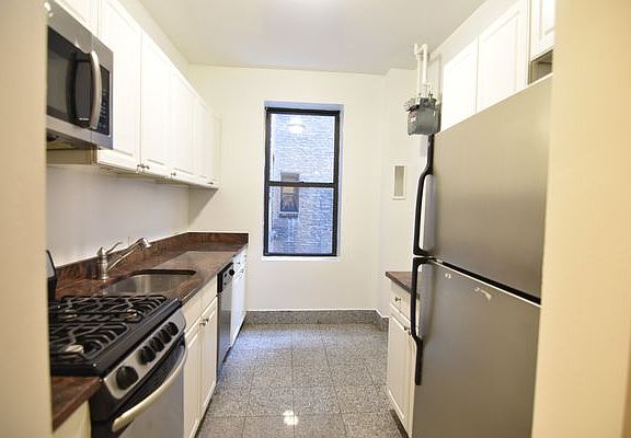 3rd image of 612 W 144th St APT B3