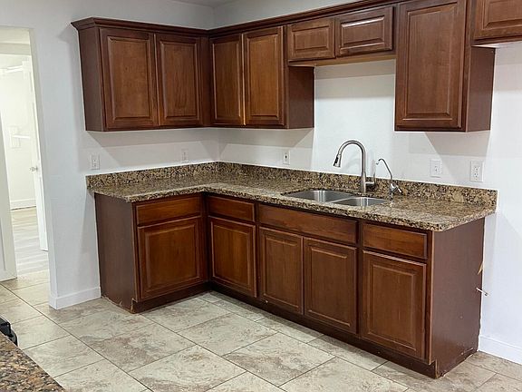 5th image of 3438 N 47TH Drive