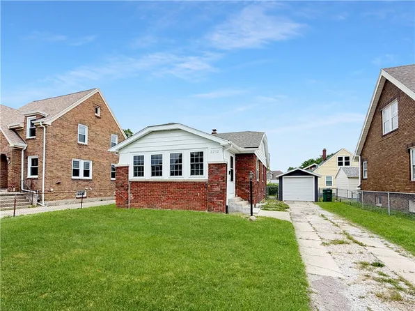2212 N Main St, Decatur, IL 62526
