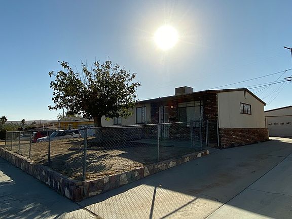 2nd image of 620 S Muriel Dr