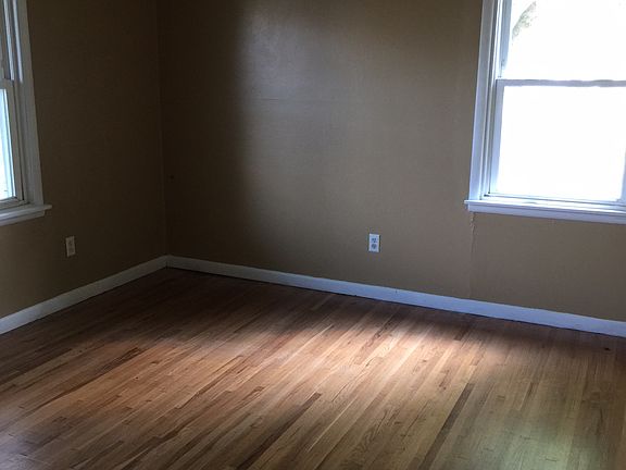 Nice size bedroom