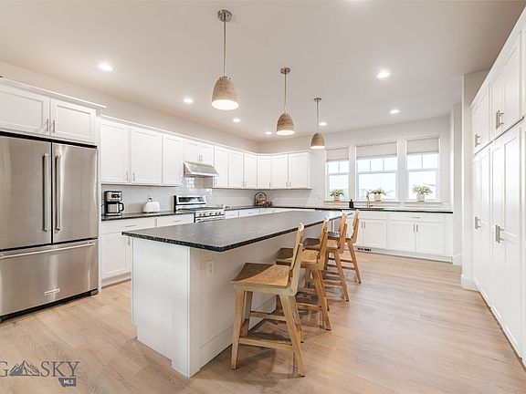 5th image of 1008 Butler Creek Ave