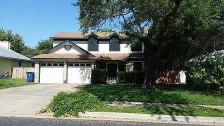 2 story home 3 bedrooms 2 and a half bathrooms