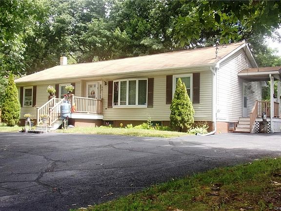 2nd image of 39 Delaware Dr