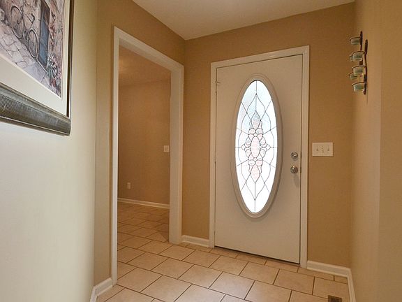 3rd image of 3117 Lamura Ln