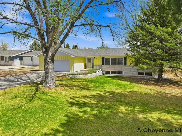 311 Grande Vista Rd, Torrington, WY 82240