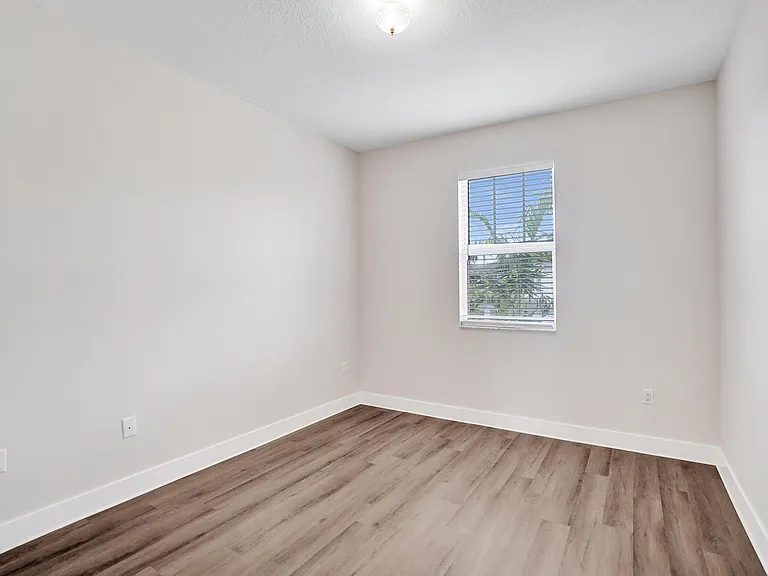 4926 NW 48th Ter #4926 — Photo 25