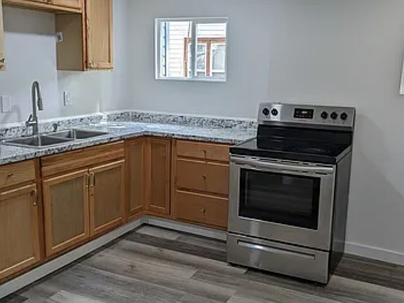 3rd image of 120 Conklin Ave Floor 1