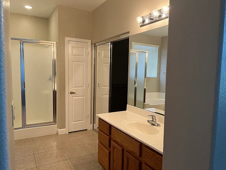 14533 W Verde Ln — Photo 18