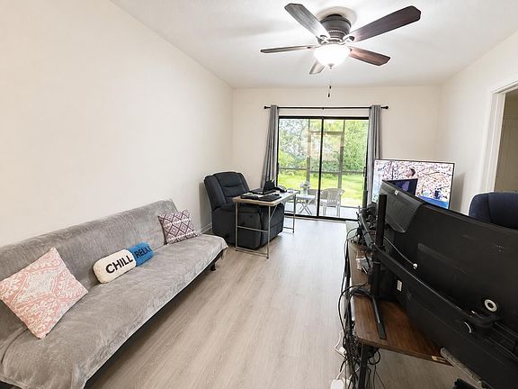 4th image of 1101 2nd Ave N APT 804