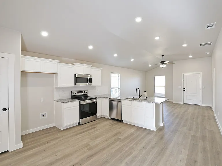9901 Yellowhouse Ave — Photo 6
