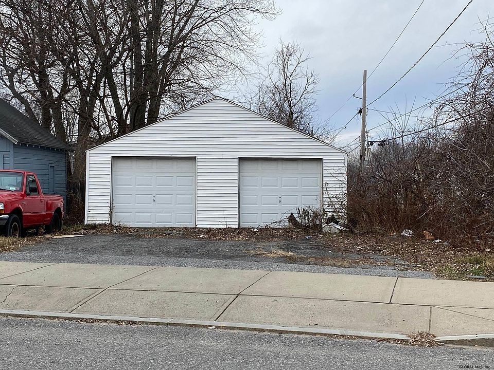 1st image of 1810 Foster Ave #1812