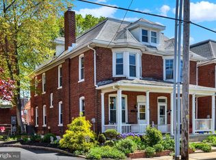 49 S Poplar St, Elizabethtown, PA 17022