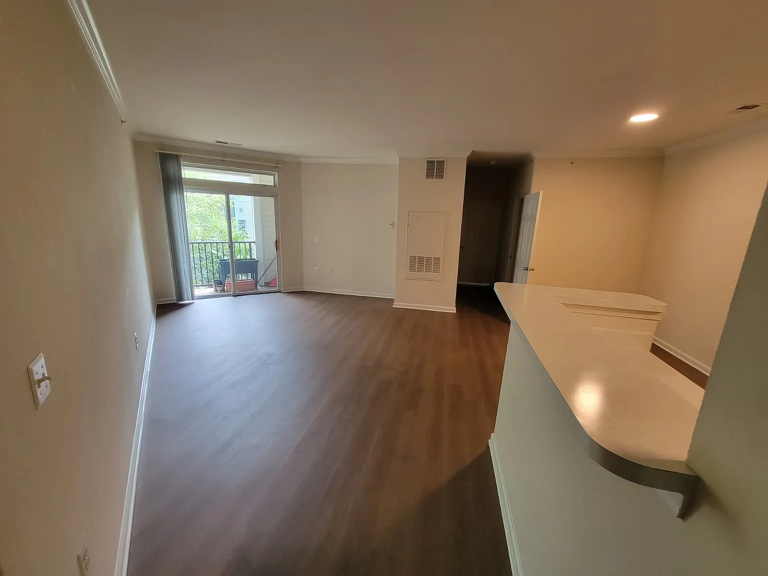 2 bed, 1069 sqft, $2,426 — Photo 1