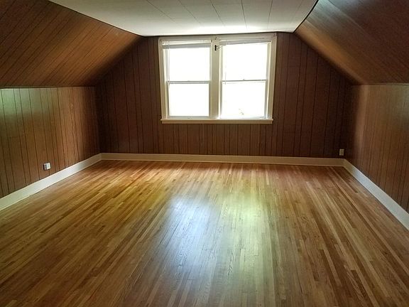 2nd image of 602 1/2 E 23rd Ave