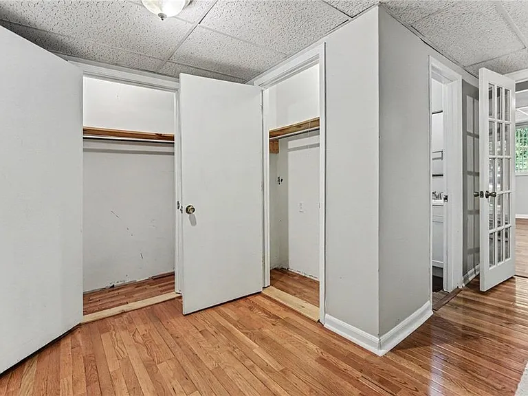 3084 Green Valley Dr — Photo 6