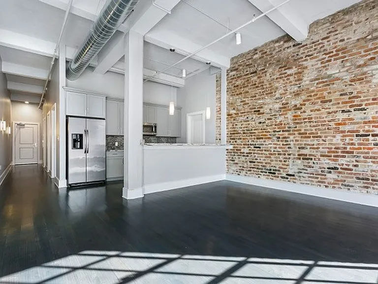 516 Bienville St — Photo 8