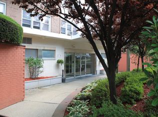 2160 Center Ave. #2B, Fort Lee, NJ 07024