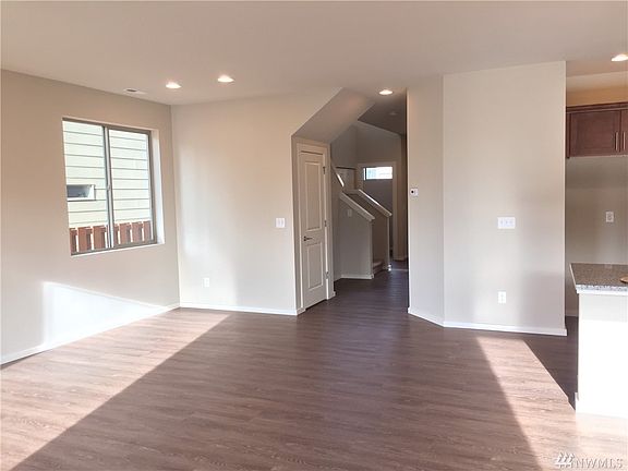 5th image of 28230 226th Pl SE #17