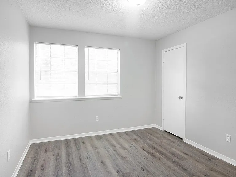 23710 Farm Hill Rd — Photo 18