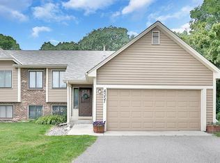 4357 Thornhill Ln, Vadnais Heights, MN 55127