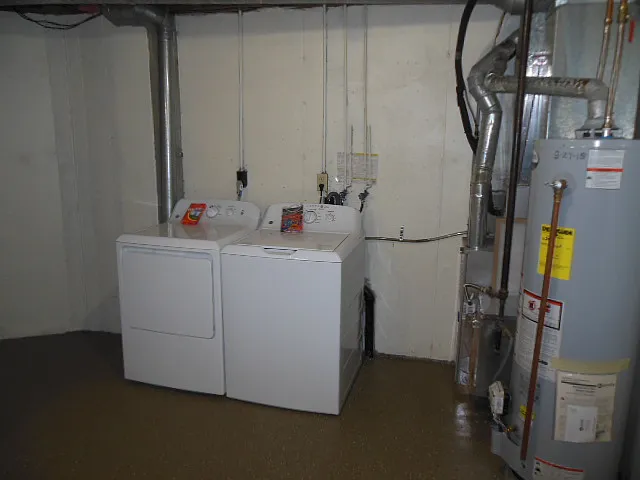 633 NE English Manor Dr #A — Photo 16