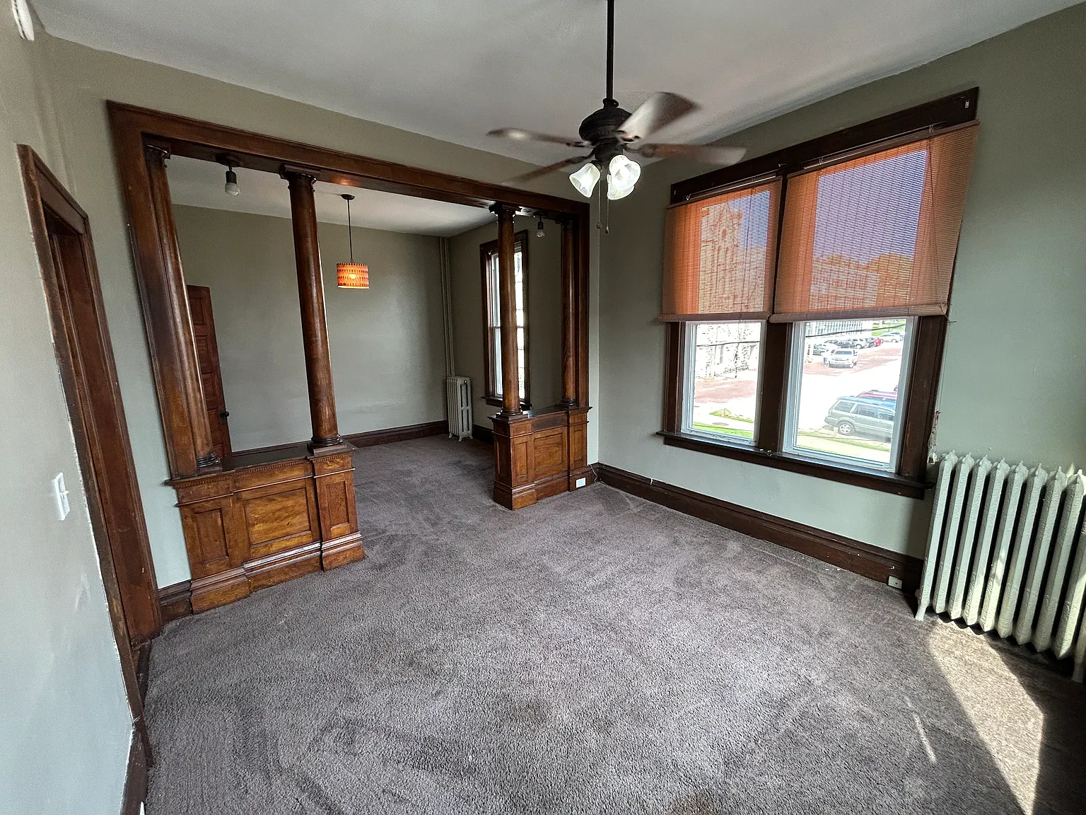 140 Loras — Photo 3