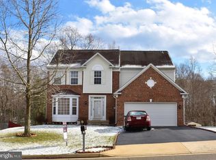 5875 Moonbeam Dr, Woodbridge, VA 22193