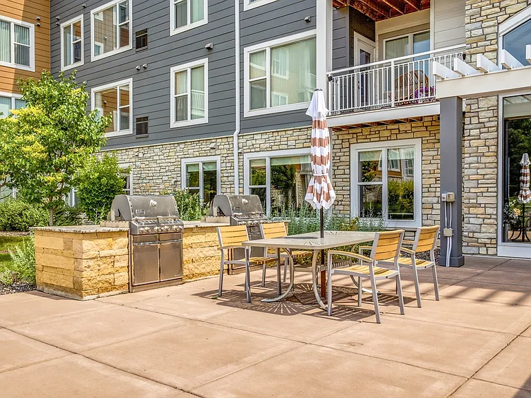 The Legends of Champlin 55+ Apartments — Photo 37