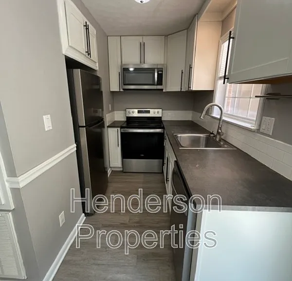 1343 N 6th St — Photo 5