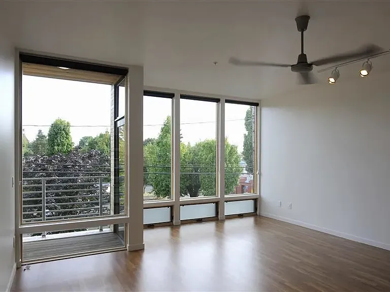 Reliable Apartments — Photo 17
