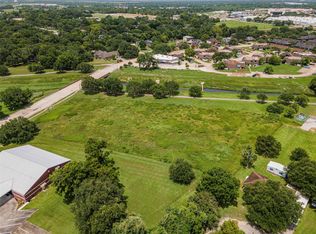 650 E Adoue St, Alvin, TX 77511