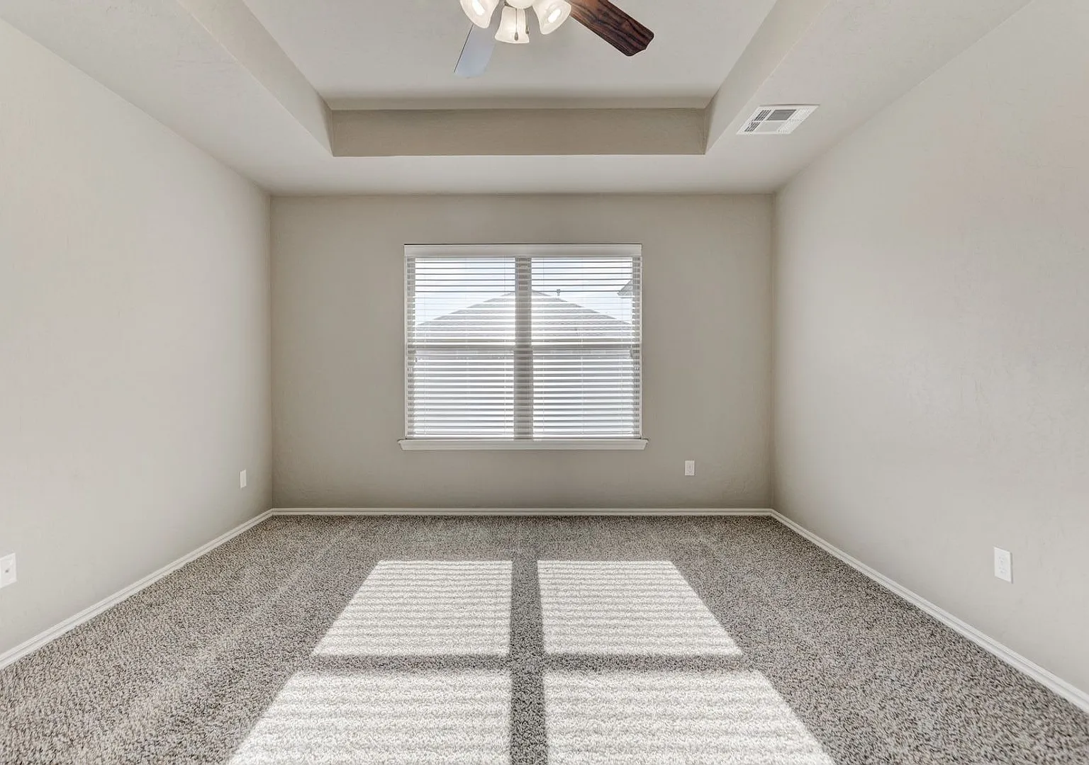 For Lease: 308 Stoneridge Drive Moore, Ok. 73160 Available mid December 2022 — Photo 2