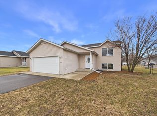 619 Hackberry Dr, Saint Joseph, MN 56374